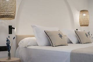 Una noche con desayuno, cena y experiencia bienestar para 2 en Pontiana Thalasso Hotel***** en Oropesa (Castellón)