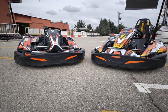 Una tanda en Kart adulto para 2 en Karting Cabanillas en Cabanillas del campo (Guadalajara)