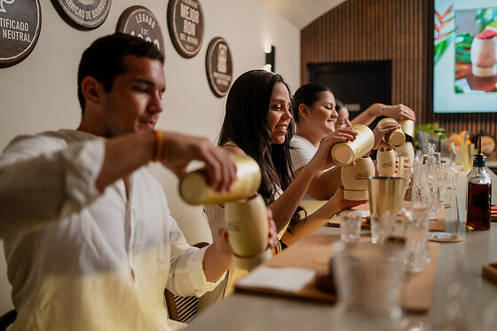 Cata shake & sip para 2 en Flor de Caña Experiencia en Madrid