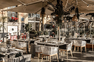 Una comida o una cena gastronómica para 2 en Restaurante Malvar en Hotel Hospes Puerta de Alcalá***** en Madrid