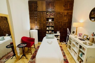 Un masaje relajante aromaterapia para 1 en Iralaultima's Beauty en Madrid