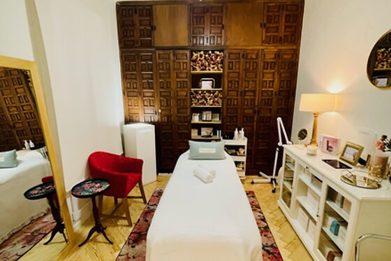 Un masaje relajante aromaterapia para 1 en Iralaultima's Beauty en Madrid