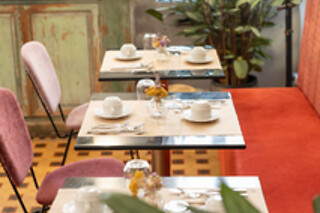 Una noche en habitación doble con balcón con desayuno para 2 en We Boutique Hotel en Barcelona