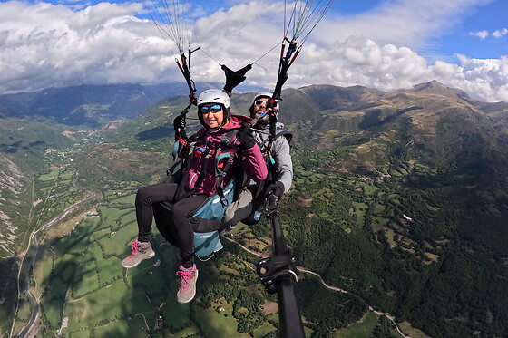 Un vuelo en parapente para 1 en Speedriding en Castejón de Sos (Huesca)