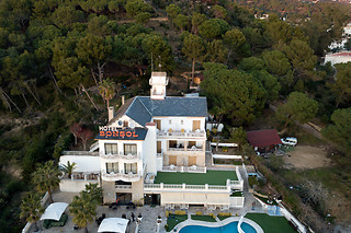 Una noche para 2 en Hotel Bonsol** en Lloret de Mar (Girona)