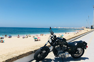 Una ruta en Harley por los pueblos Blancos o Costa de la Luz para 2 en Cádiz en Harley en Chiclana de la Frontera (Cádiz)