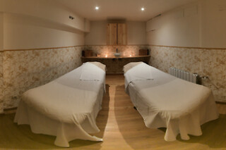Un Masaje Head to Toe para 1 en Myself Beauty Center en Madrid