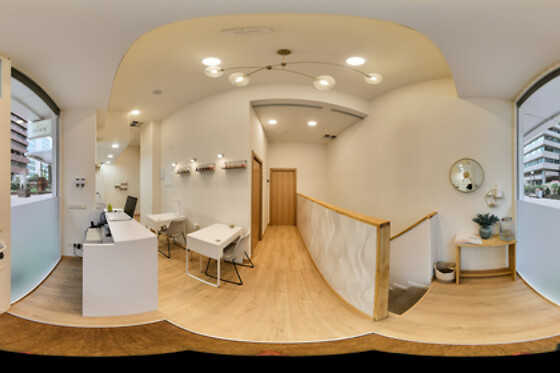 Un Masaje Head to Toe para 1 en Myself Beauty Center en Madrid