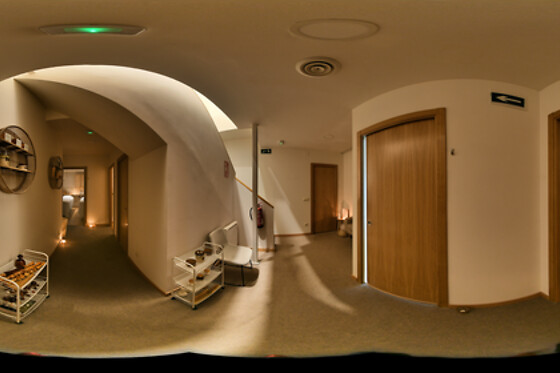 Un Masaje Head to Toe para 1 en Myself Beauty Center en Madrid