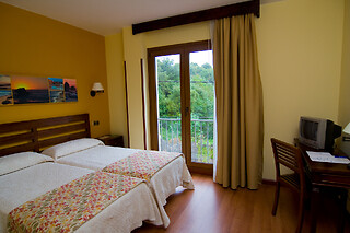 Una noche con experiencia bienestar para 2 en Hotel Bufón de Arenillas*** en Llanes (Asturias)