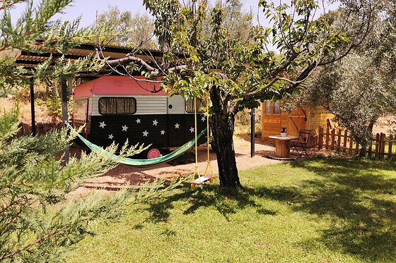 Una noche con desayuno para 2 en Caravan Glamping en Jarandilla de la Vera (Cáceres)