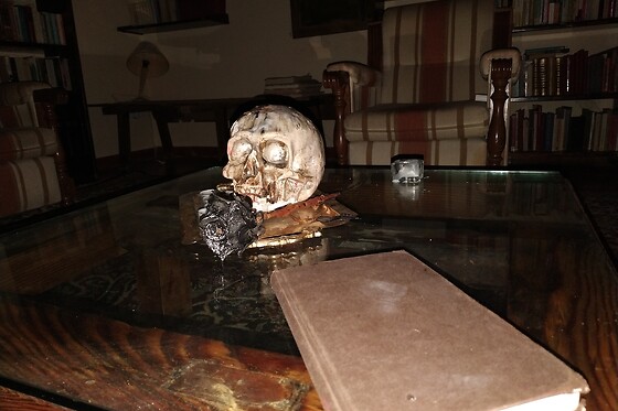 Una noche con espectáculo y cena para 2 en La casa del Miedo en San Martín de Montalbán (Toledo)