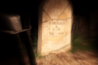 Una noche con espectáculo y cena para 2 en La casa del Miedo en San Martín de Montalbán (Toledo)