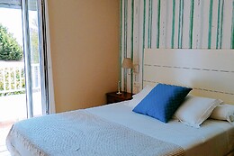 HOTEL Y APARTAMENTOS RODEIRAMAR