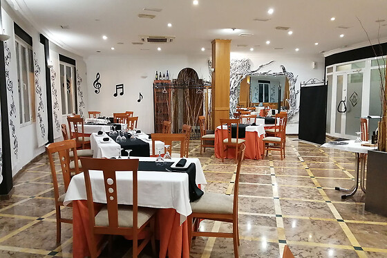 Un menú degustación para 2 en Restaurante Alfonso X el Sabio en Cazorla (Jaén)