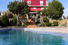 HOTEL A QUEIMADA