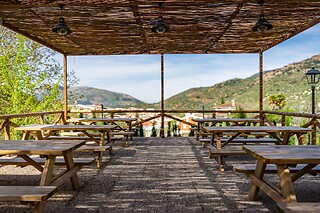 Una noche en bungalow para 2 en Camping Valdeluna en Valdepeñas de Jaén (Jaén)