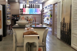 Le Parisien Nails Bar Valencia Plaza Legión (Valencia)