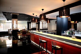Dos noches con desayunos para 3 en Hotel Benetússer**** en Benetússer (Valencia)