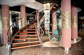 Dos noches con desayunos para 3 en Hotel Benetússer**** en Benetússer (Valencia)