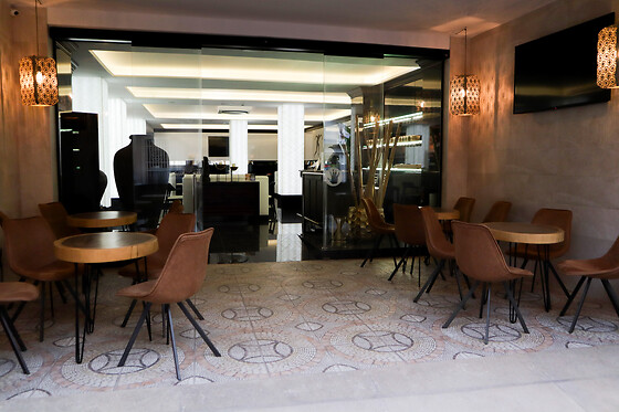 Dos noches con desayunos para 3 en Hotel Benetússer**** en Benetússer (Valencia)
