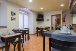 HOTEL Y APARTAMENTOS LA LONJA