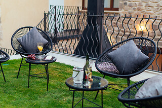 Dos noches con desayunos para 2 en Hotel Pinares de Soria en Molinos de Duero (Soria)