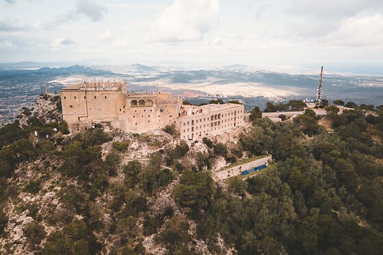 SANT SALVADOR HOSTATGERIA - photo 1