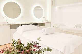 Un masaje relajante personalizado con tratamiento facial Kobido para 1 en Tout Suite Amar en Zaragoza