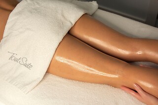 Un masaje relajante personalizado con tratamiento facial Kobido para 1 en Tout Suite Amar en Zaragoza