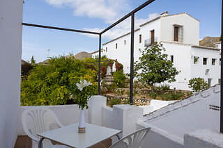 Una noche en habitación doble deluxe para 2 en Hotel Villa de Priego*** en Priego de Córdoba (Córdoba)