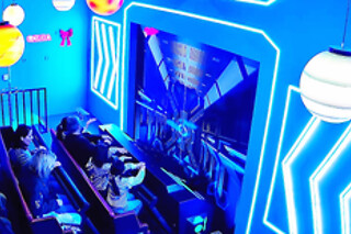 Una entrada de Cine 8D para 2 en Simulador Virtual 8D Planeta en Alcorcón (Madrid)