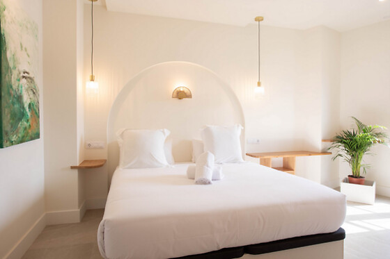 Una noche en apartamento con bañera hidromasaje para 2 en Apartamentos Mercado**** en Alicante
