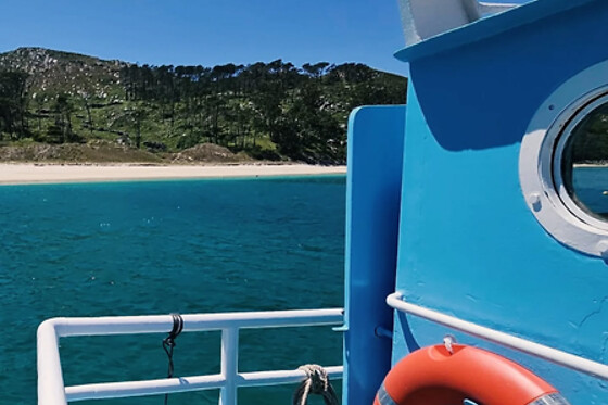 Un paseo en barco por la ría de Aldán ruta 