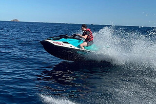 Una excursión Isla Benidorm y Bahía en moto de agua para 2 en Toda Jet en Villajoyosa (Alicante)