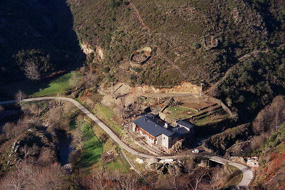 CASA GRANDE DA FERRERÍA DE RUGANDO - photo 2