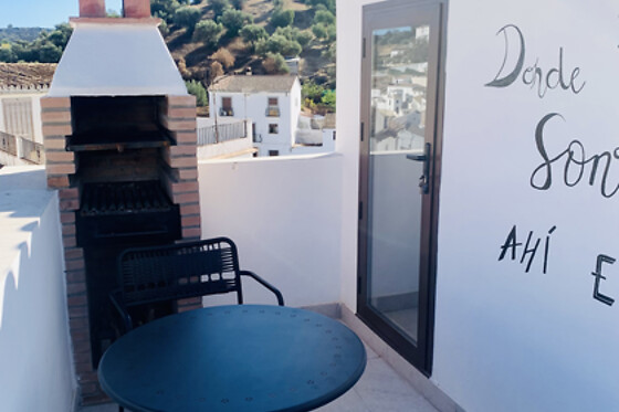 Una noche con desayuno para 2 en Casa Bodegas de La Felicidad en Setenil de las Bodegas