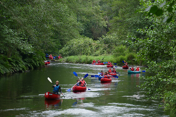 Una ruta en canoa por calas y cuevas para 2 con Cientovolando en Ribadeo (Lugo)