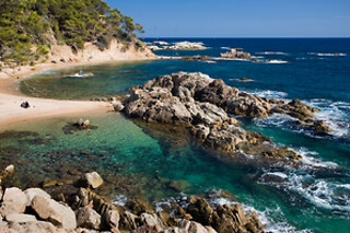 Excursión en la playa de Portlligat en kayak individual en L´Escala (Girona)