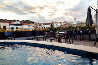 Una comida o  una cena para 2 en Vila Arenys Hotel**** en Arenys de Mar (Barcelona)