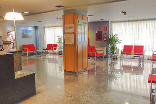 Una noche en habitación premium con desayuno para 2 en Hotel Faranda Express Alisas Santander** en Santander