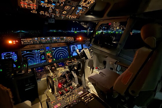 Una experiencia de simulación de vuelo en BOEING 737 para 1 a 2 personas en BAA Training Spain en Gavà (Barcelona)