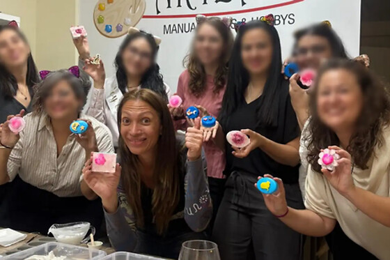 Un taller de jabones cosméticos y decorativos para 1 en Artland Manualidades & Hobbys Madrid en Madrid