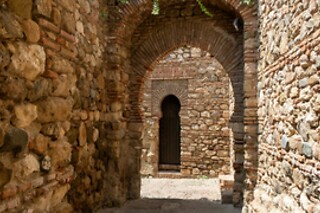 Una visita guiada con realidad virtual por la Alcazaba de Málaga para 2 con XR Experiences en Málaga