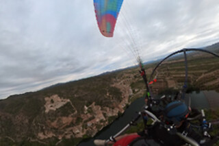 Un vuelo en paramotor para 2 en Tarraco Flying Club en Mora de Ebro (Tarragona)