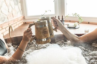 Un acceso a espacio bienestar y masaje para 1 en Beer Spa Cádiz en Cádiz
