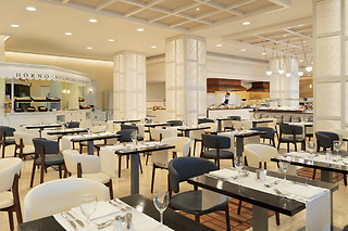 Una noche con cena y experiencia bienestar para 2 en Hotel H10 Estepona Palace**** en Estepona (Málaga)