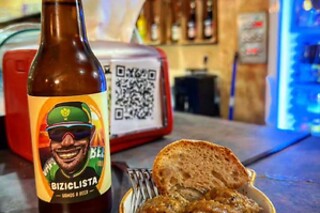 Una cata de cerveza para 2 en El Taproom de vamos a beer en Cabanillas de la Sierra (Madrid)