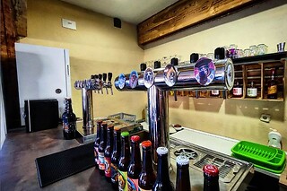 Una cata de cerveza para 2 en El Taproom de vamos a beer en Cabanillas de la Sierra (Madrid)