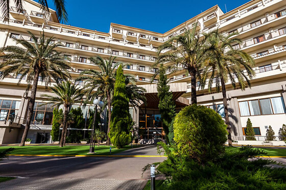 Dos noches con desayunos para 2 en Hotel Intelier Orange**** en Benicássim (Castellón)